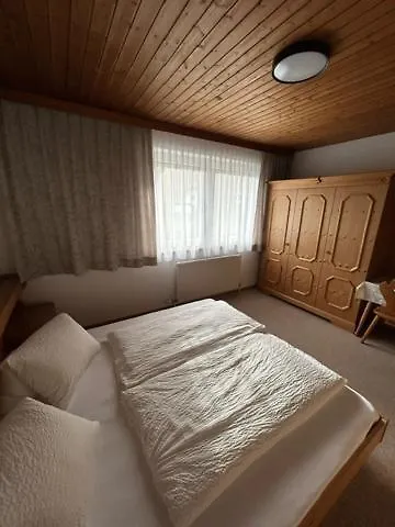 Haus Sonnegg Πανσιόν Φίνκενμπεργκ