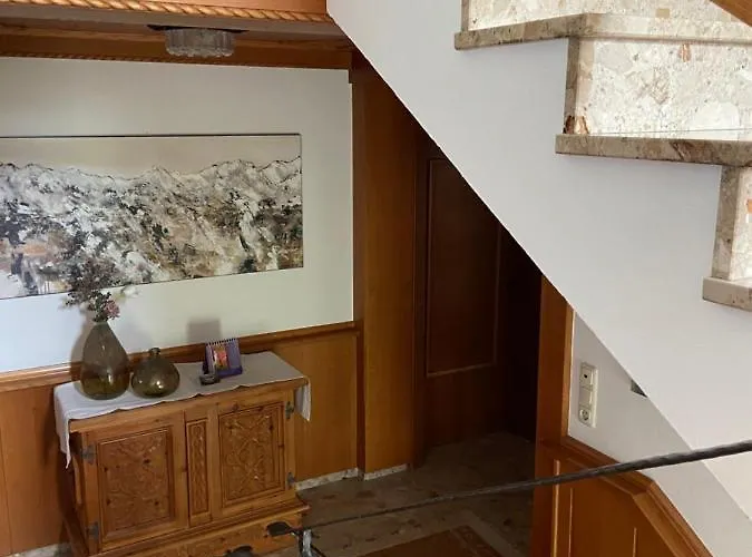 Haus Sonnegg Πανσιόν